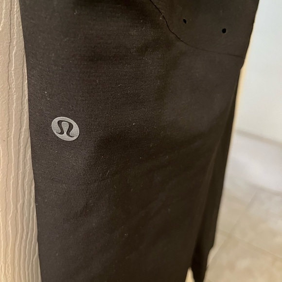 Men’s Lululemon license to train jogger - Picture 4 of 4